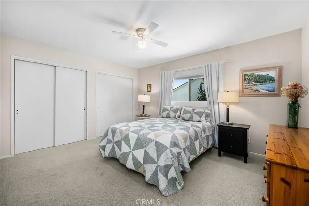 3902 Toland Los Alamitos, CA 90720