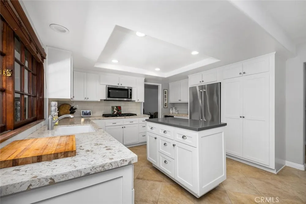 3902 Toland Los Alamitos, CA 90720