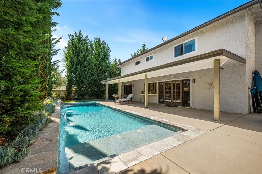 3902 Toland Los Alamitos, CA 90720