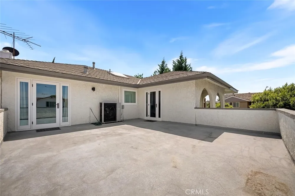 3902 Toland Los Alamitos, CA 90720