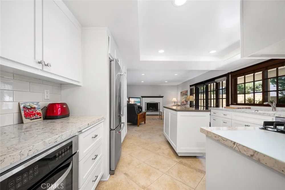 3902 Toland Los Alamitos, CA 90720
