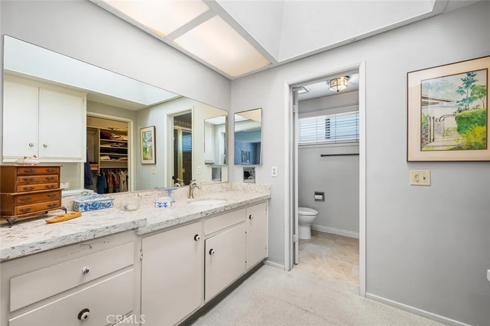 3902 Toland Los Alamitos, CA 90720