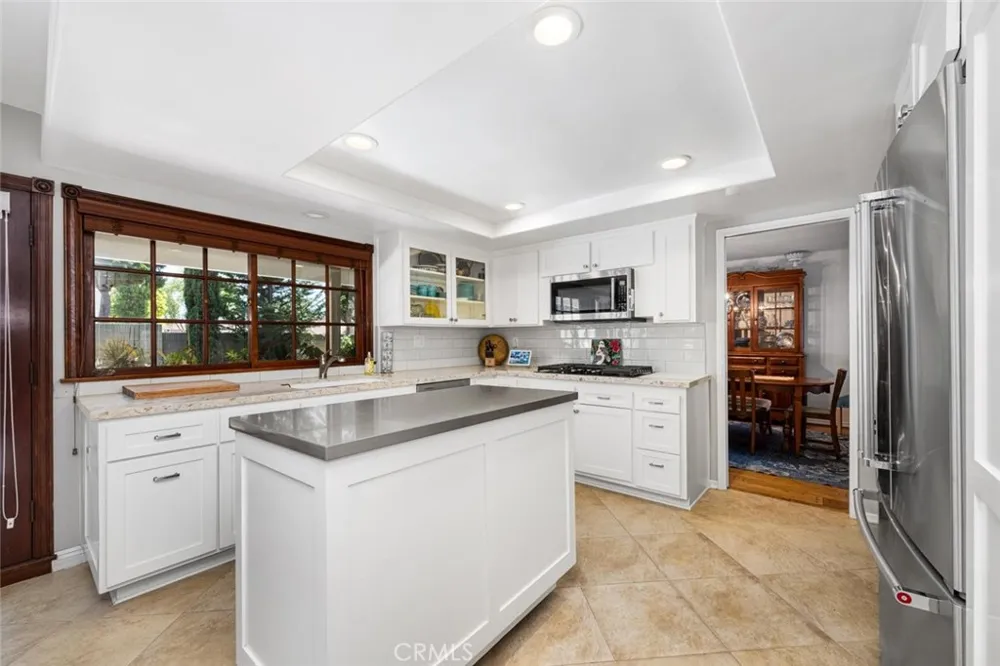 3902 Toland Los Alamitos, CA 90720