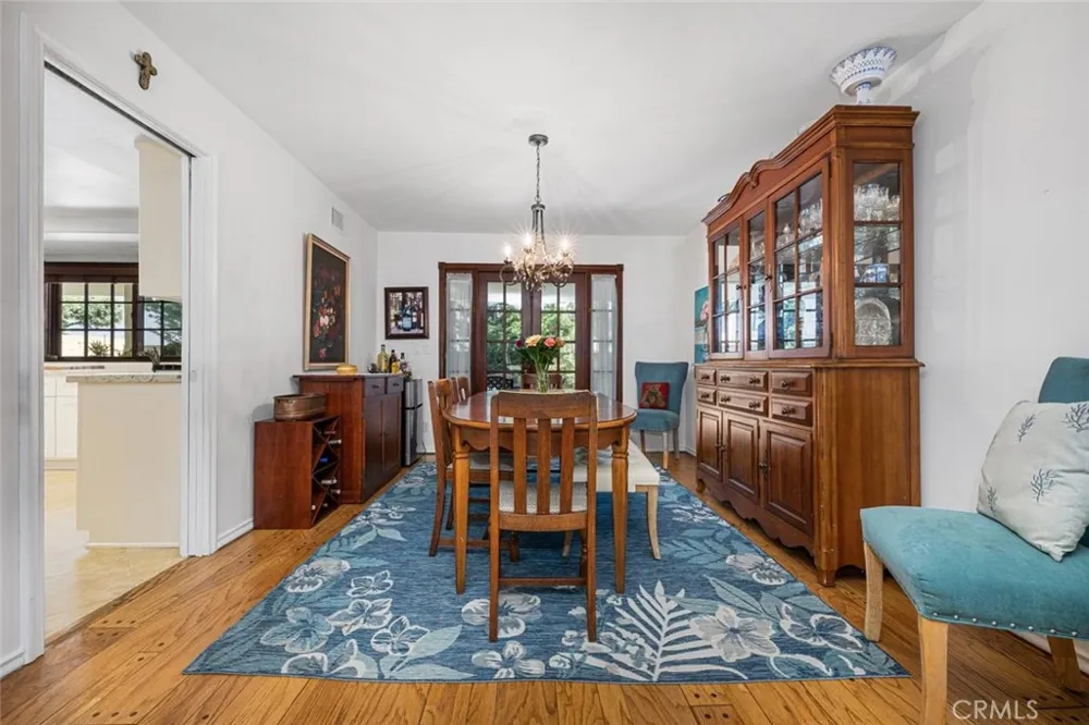 3902 Toland Los Alamitos, CA 90720