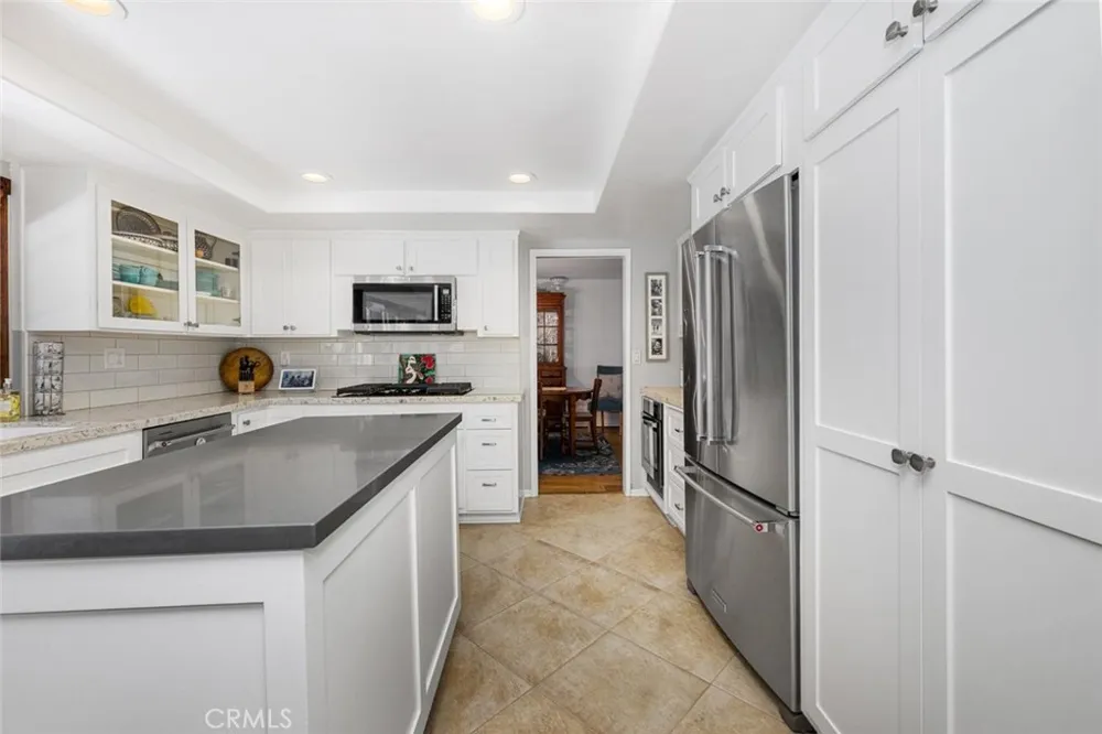3902 Toland Los Alamitos, CA 90720