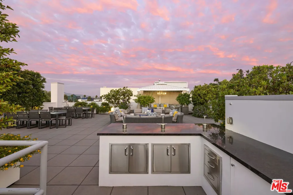 450 Palm Drive #507 Beverly Hills, CA 90210