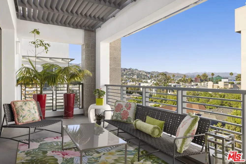 450 Palm Drive #507 Beverly Hills, CA 90210