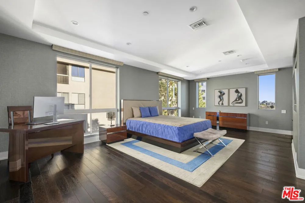 450 Palm Drive #507 Beverly Hills, CA 90210