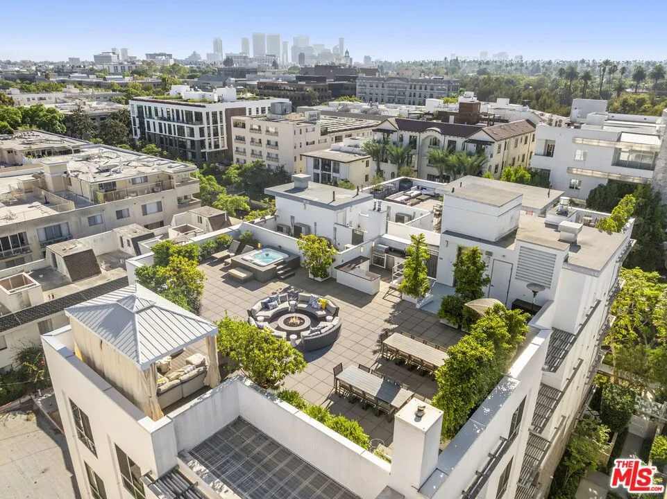 450 Palm Drive #507 Beverly Hills, CA 90210