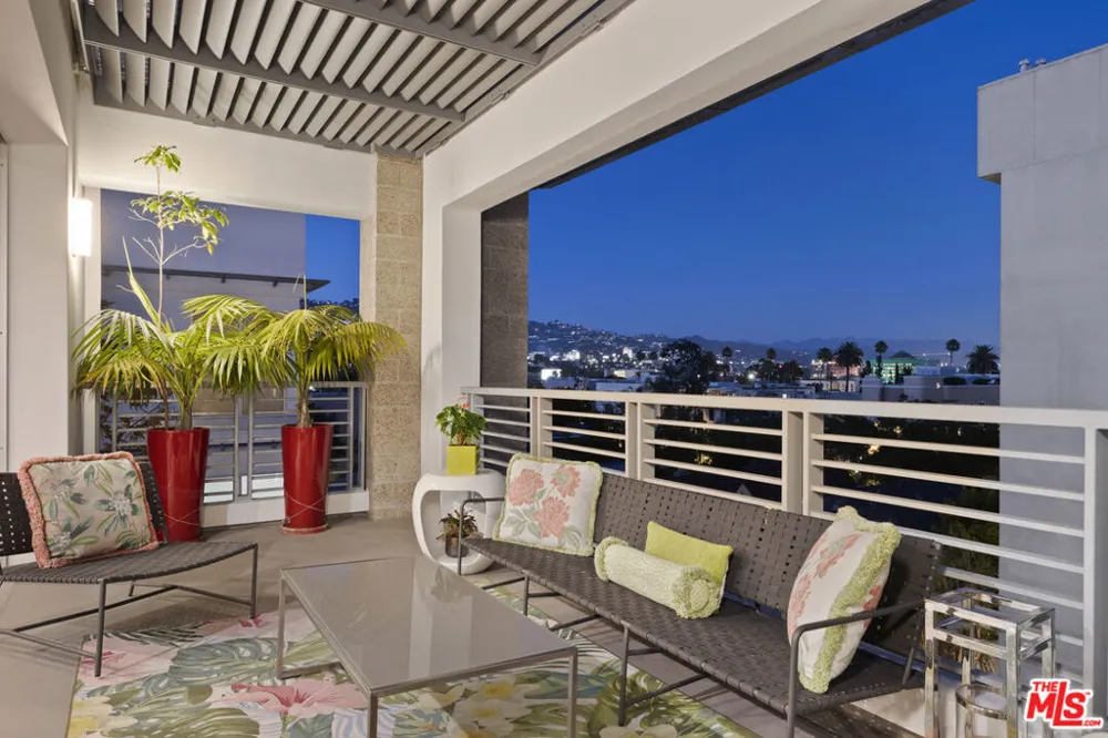450 Palm Drive #507 Beverly Hills, CA 90210