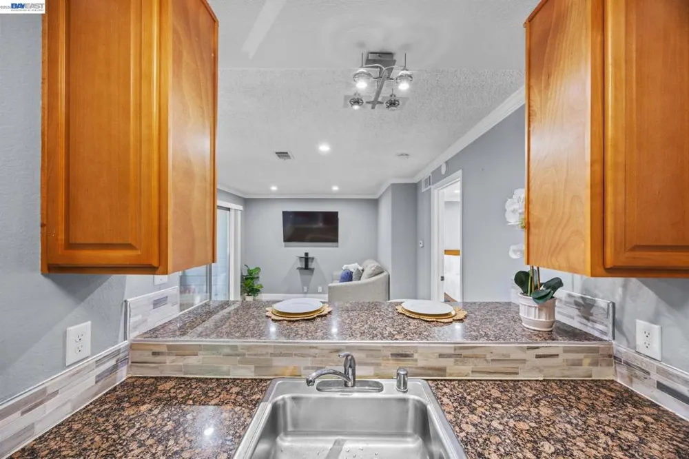 29627 Desert Oak Ct #26 Hayward, CA 94544