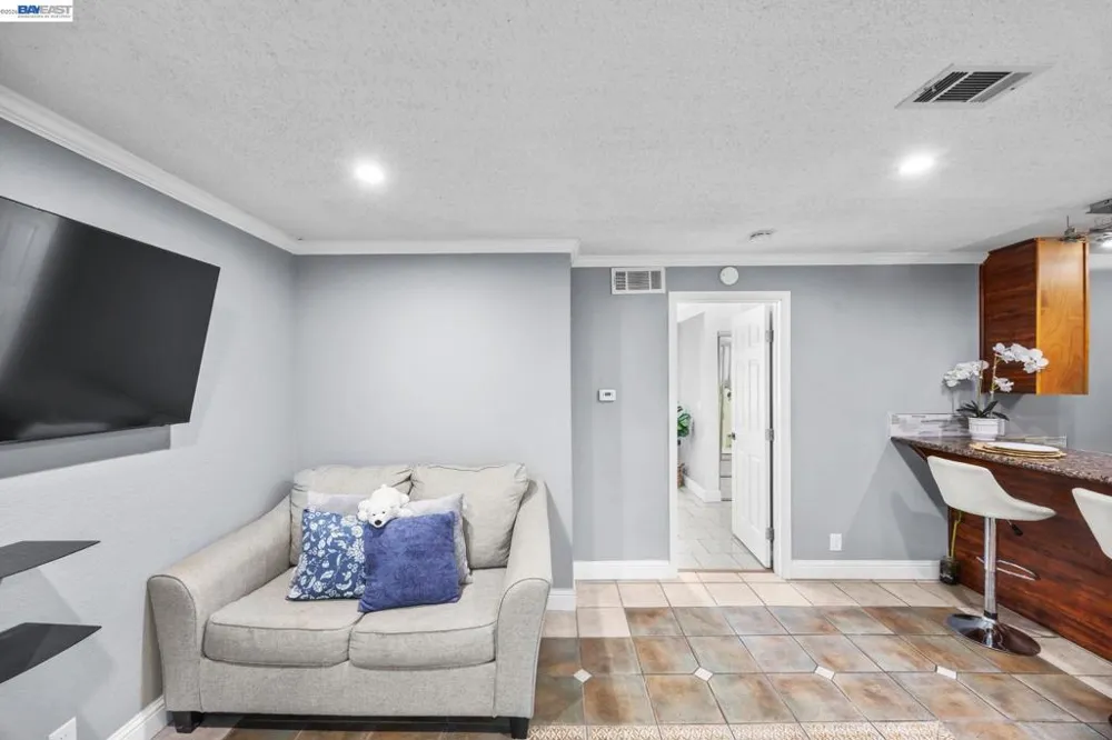 29627 Desert Oak Ct #26 Hayward, CA 94544