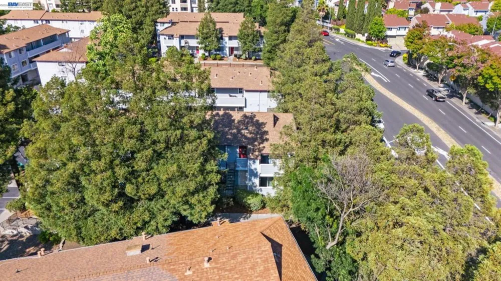 29627 Desert Oak Ct #26 Hayward, CA 94544