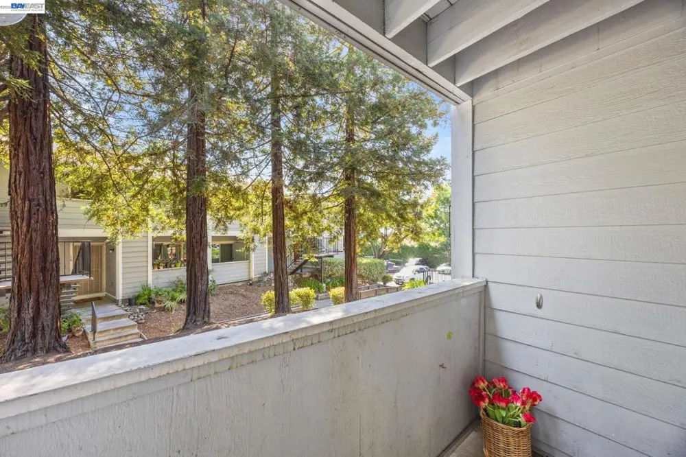 29627 Desert Oak Ct #26 Hayward, CA 94544