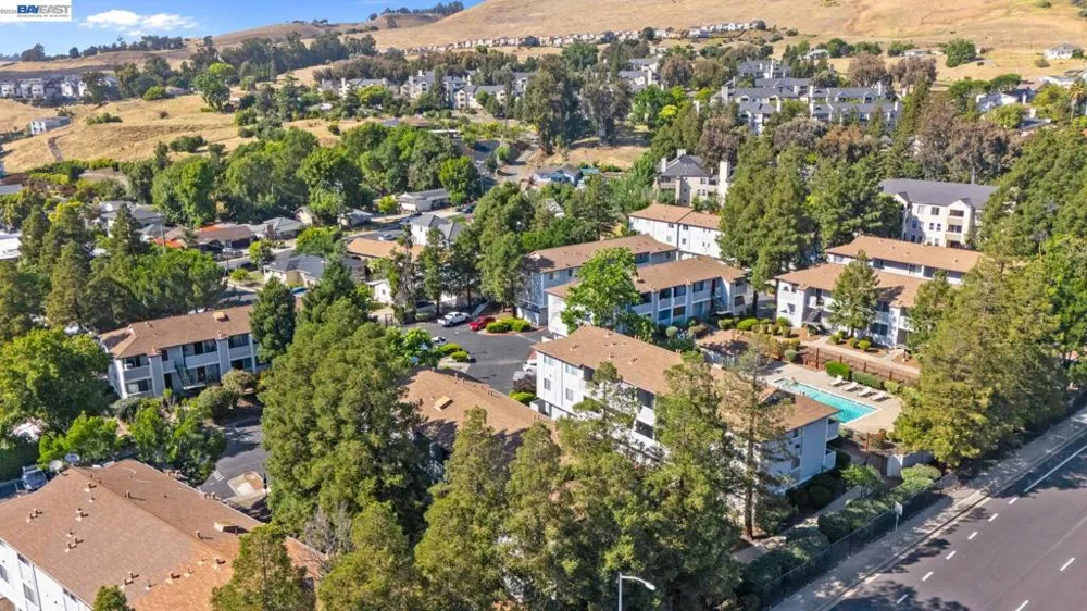 29627 Desert Oak Ct #26 Hayward, CA 94544
