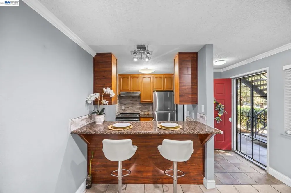 29627 Desert Oak Ct #26 Hayward, CA 94544