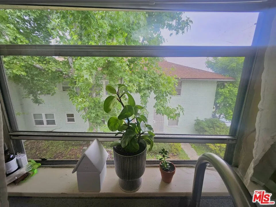 3622 Kalsman Drive #258 (aka 4 Los Angeles, CA 90016
