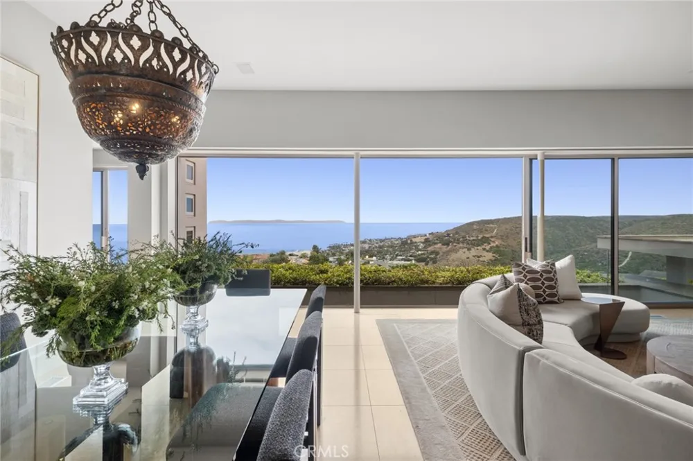 1409 Samoa Way Laguna Beach, CA 92651