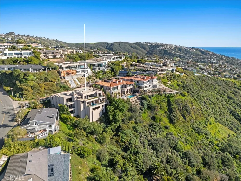 1409 Samoa Way Laguna Beach, CA 92651