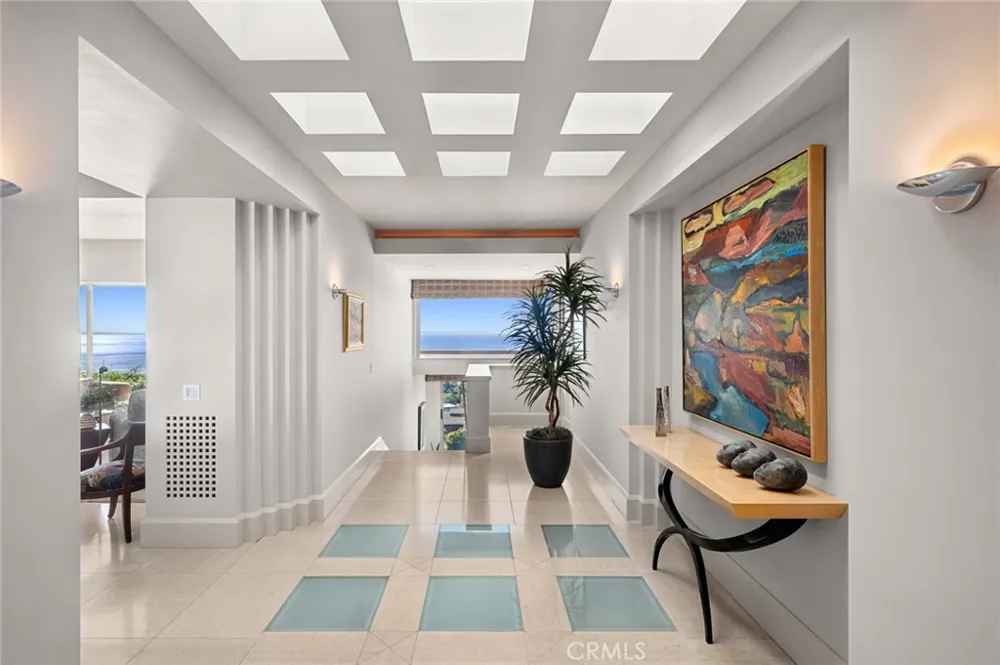 1409 Samoa Way Laguna Beach, CA 92651