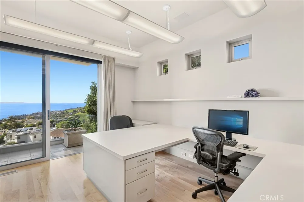 1409 Samoa Way Laguna Beach, CA 92651