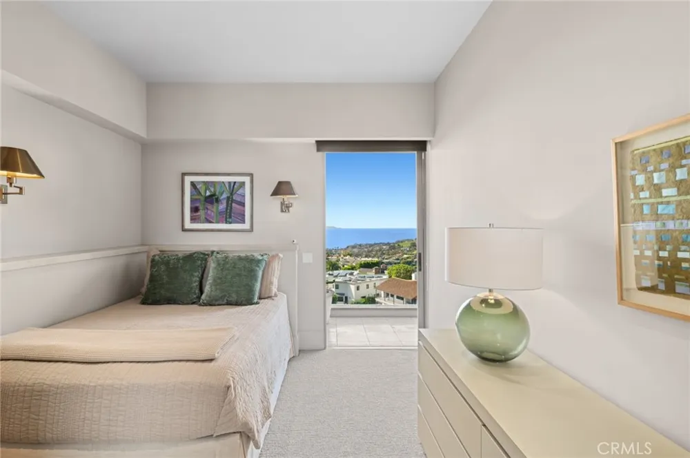 1409 Samoa Way Laguna Beach, CA 92651