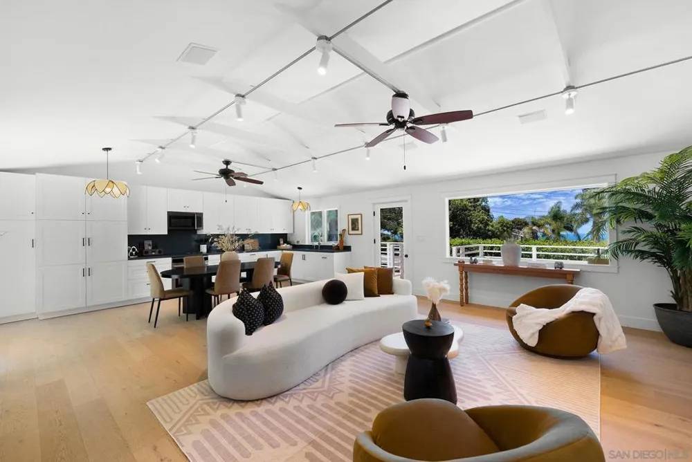 308 Glenmont Dr Solana Beach, CA 92075