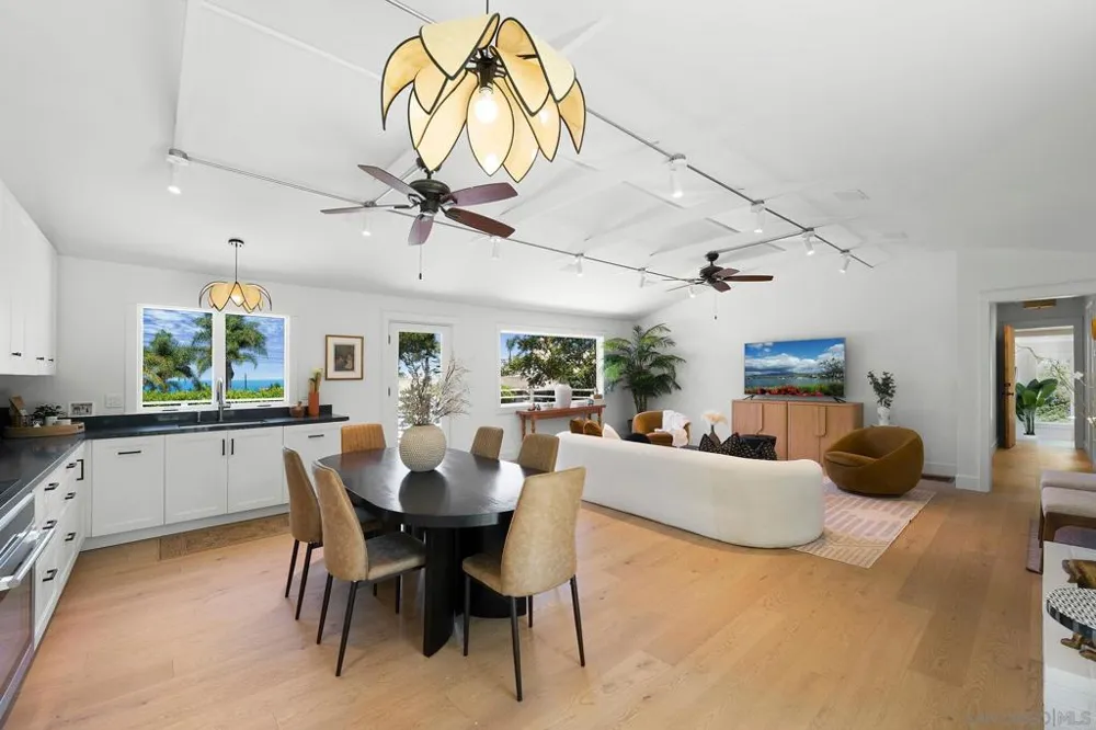 308 Glenmont Dr Solana Beach, CA 92075