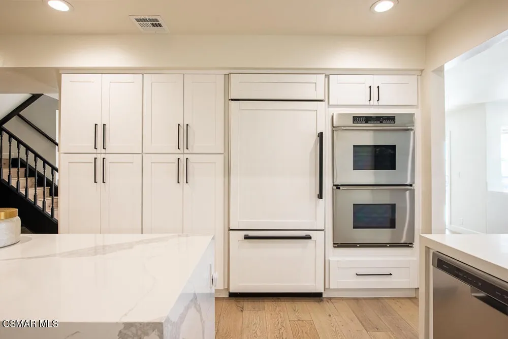 1725 Royal Saint George Drive Westlake Village, CA 91362
