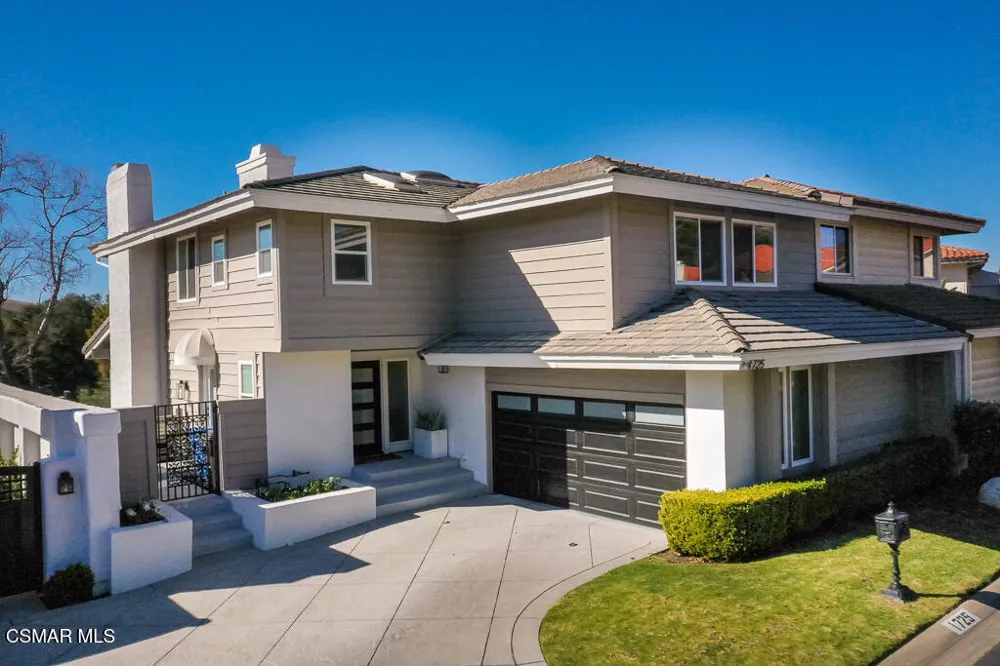 1725 Royal Saint George Drive Westlake Village, CA 91362