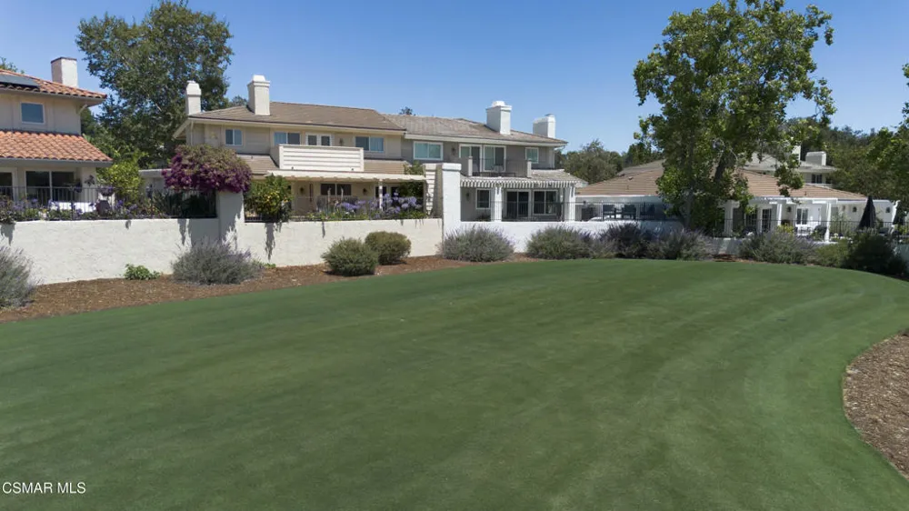 1725 Royal Saint George Drive Westlake Village, CA 91362