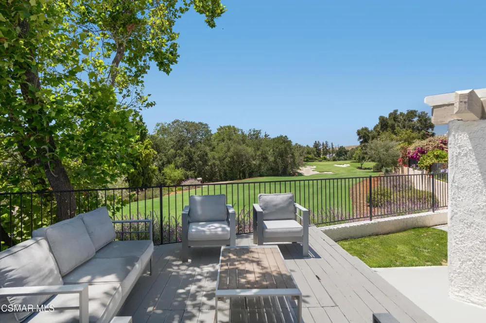 1725 Royal Saint George Drive Westlake Village, CA 91362