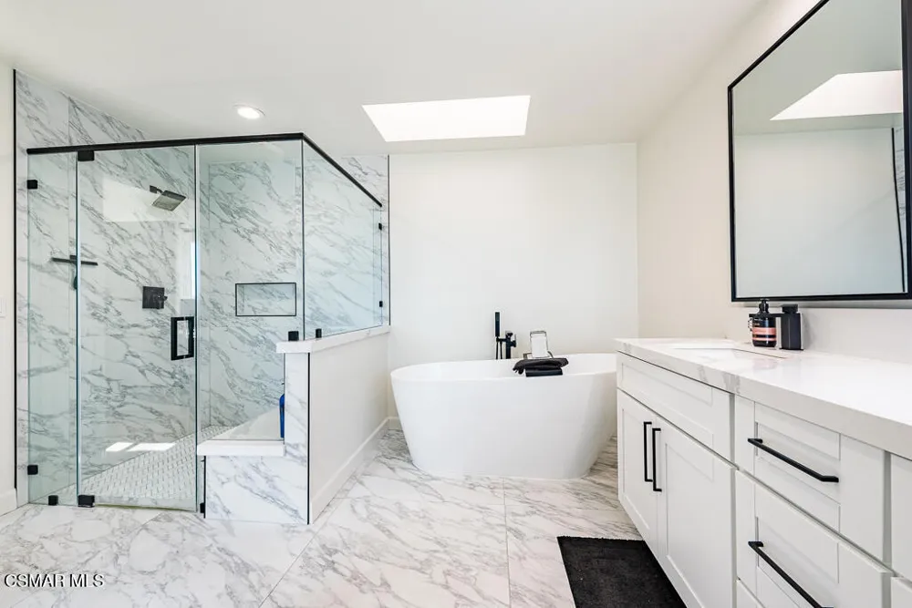 1725 Royal Saint George Drive Westlake Village, CA 91362