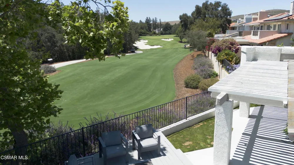 1725 Royal Saint George Drive Westlake Village, CA 91362