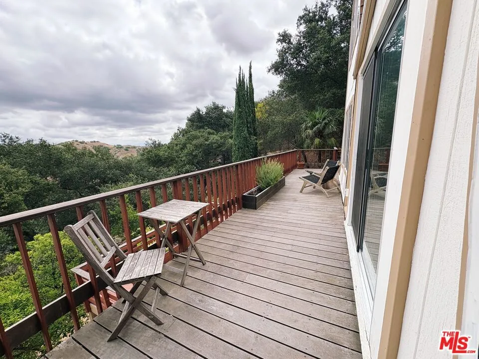 22013 Alta Drive Topanga, CA 90290