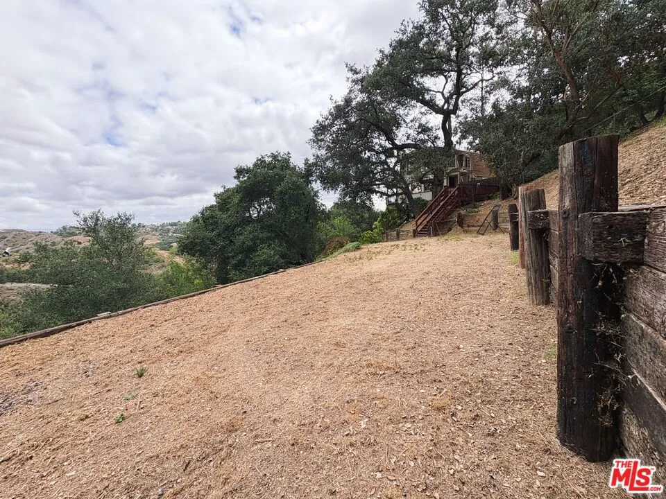 22013 Alta Drive Topanga, CA 90290