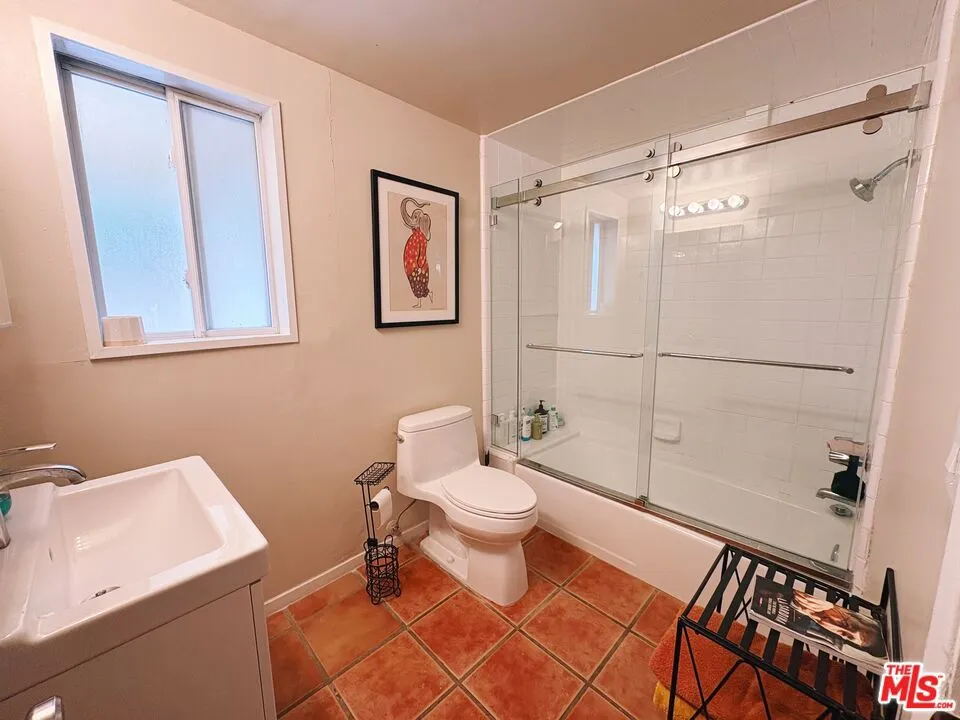 22013 Alta Drive Topanga, CA 90290