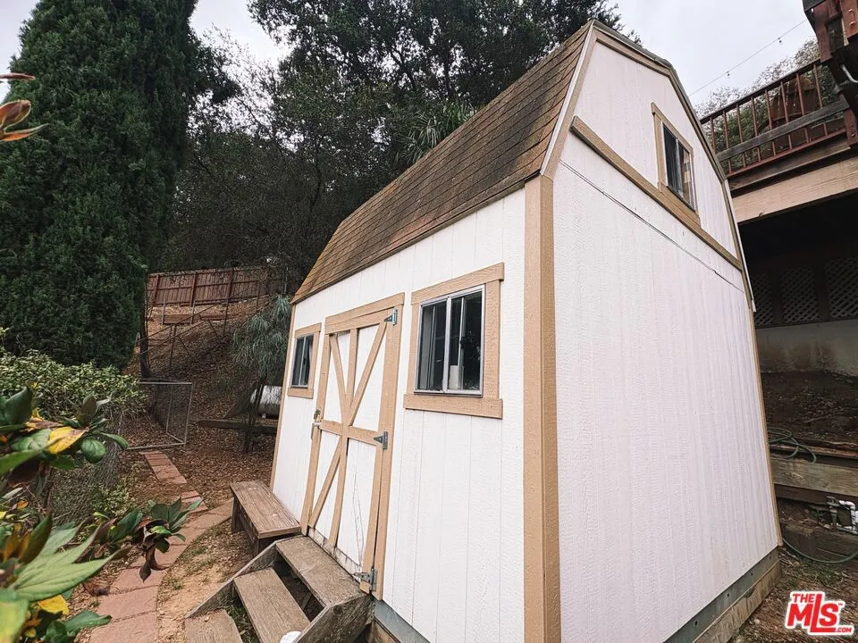 22013 Alta Drive Topanga, CA 90290