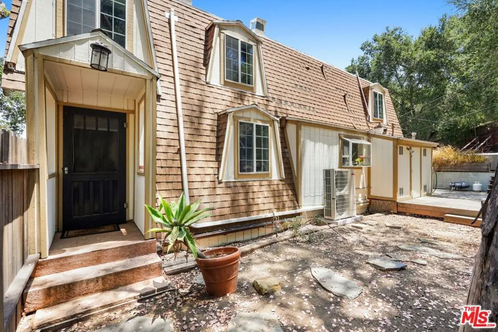 22013 Alta Drive Topanga, CA 90290