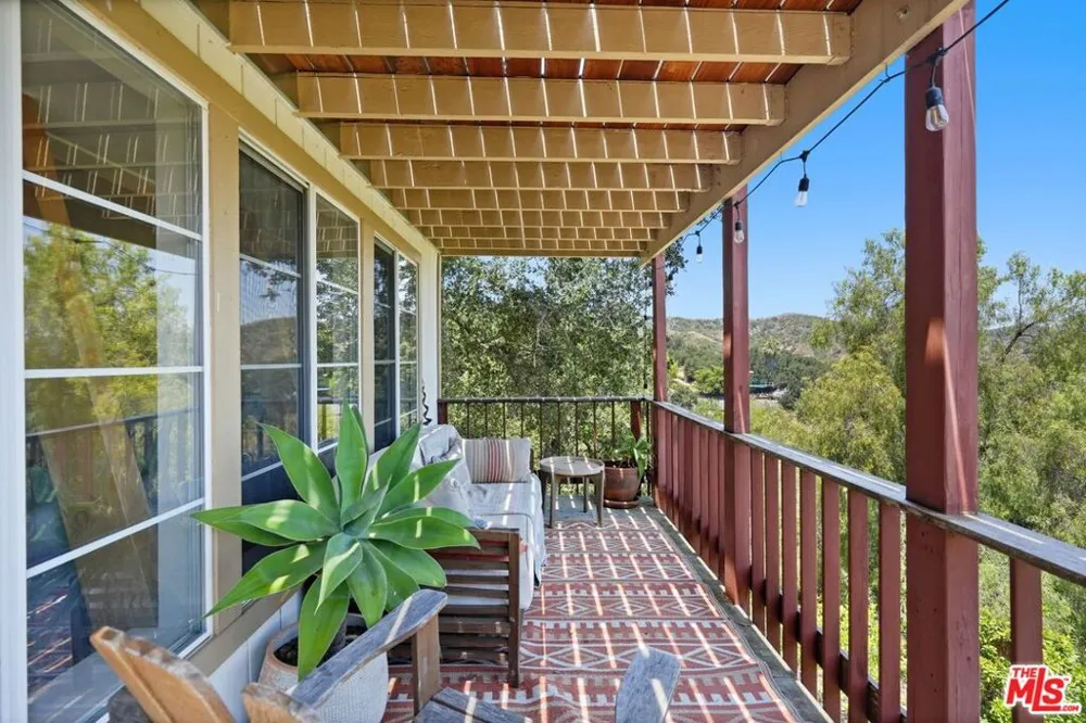 22013 Alta Drive Topanga, CA 90290