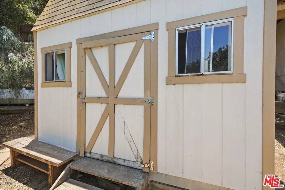 22013 Alta Drive Topanga, CA 90290