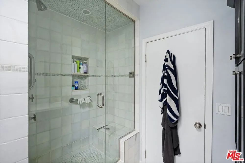 22013 Alta Drive Topanga, CA 90290