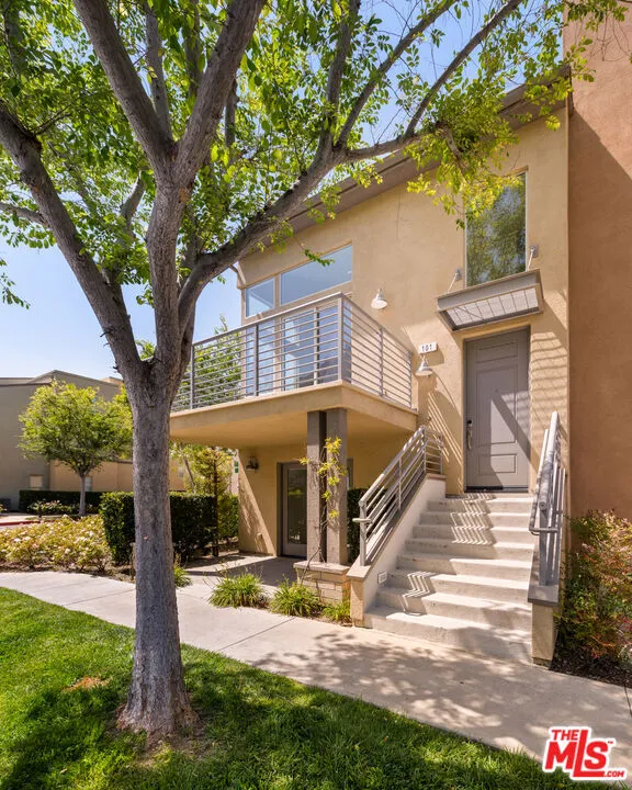 5449 Strand #101 Hawthorne, CA 90250
