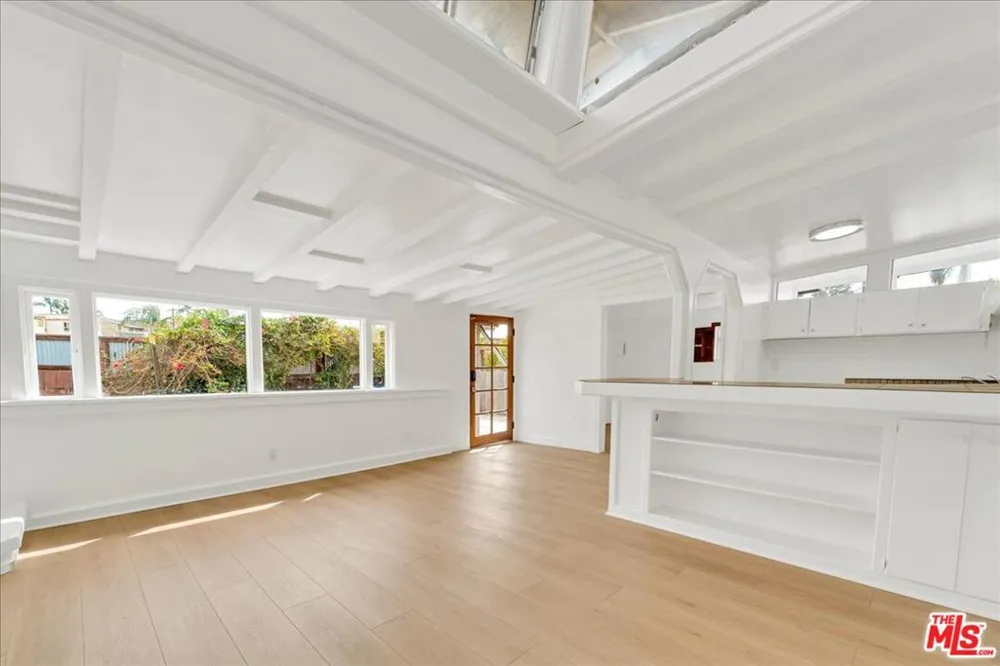 1226 Corona Street Hermosa Beach, CA 90254
