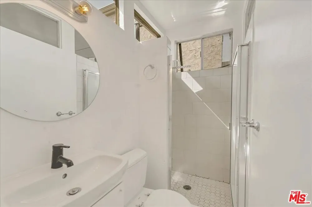 1226 Corona Street Hermosa Beach, CA 90254