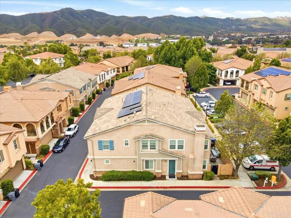 42921 Avenida Amistad Temecula, CA 92592