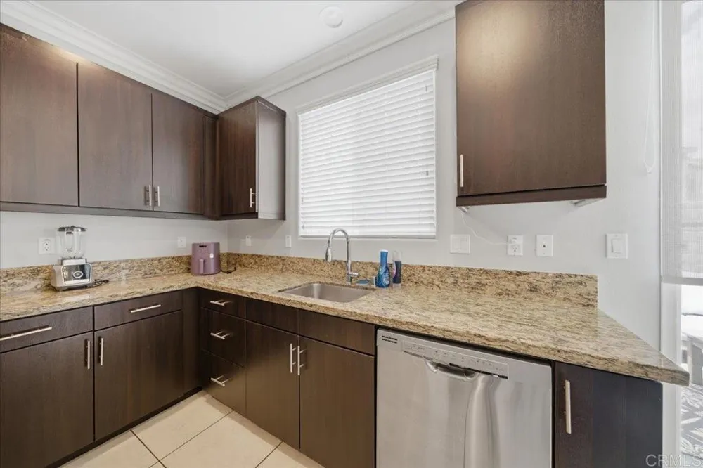 42921 Avenida Amistad Temecula, CA 92592
