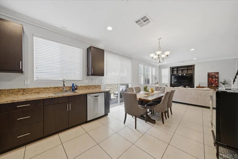42921 Avenida Amistad Temecula, CA 92592