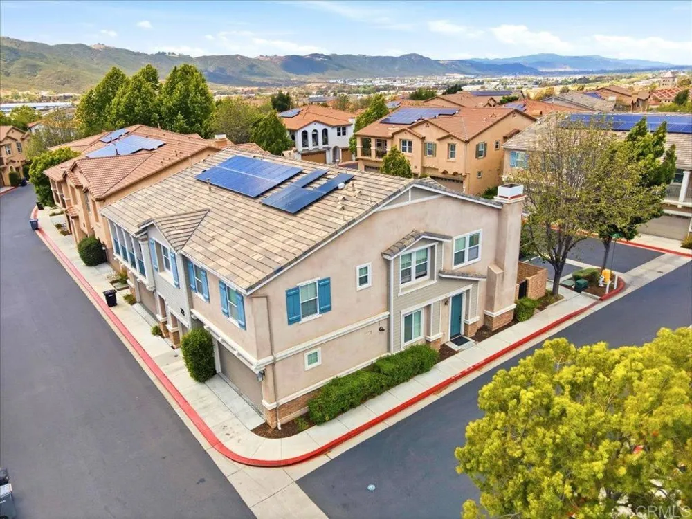 42921 Avenida Amistad Temecula, CA 92592