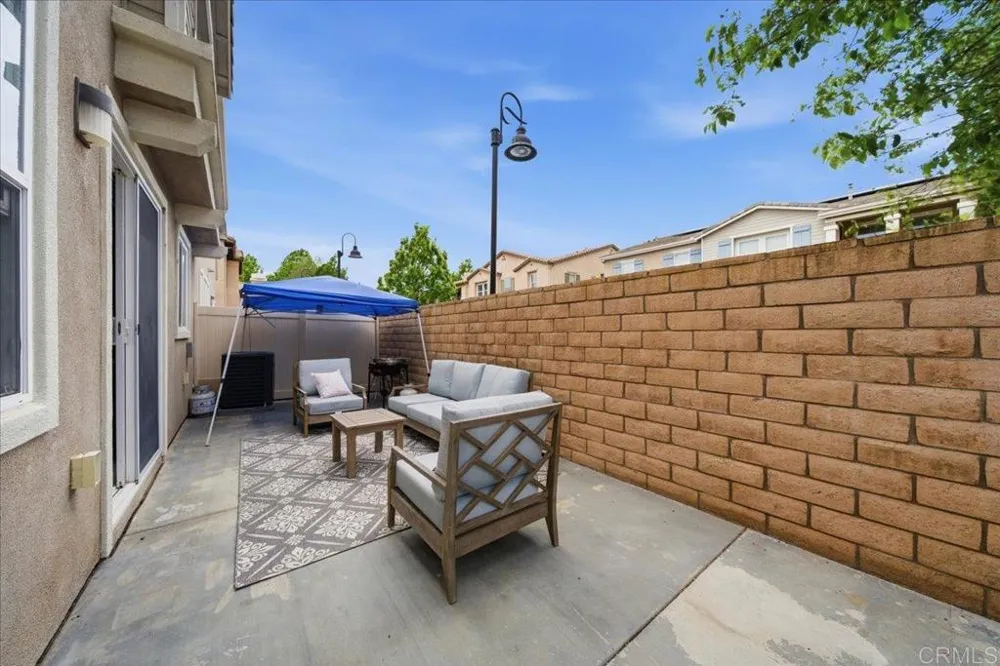 42921 Avenida Amistad Temecula, CA 92592